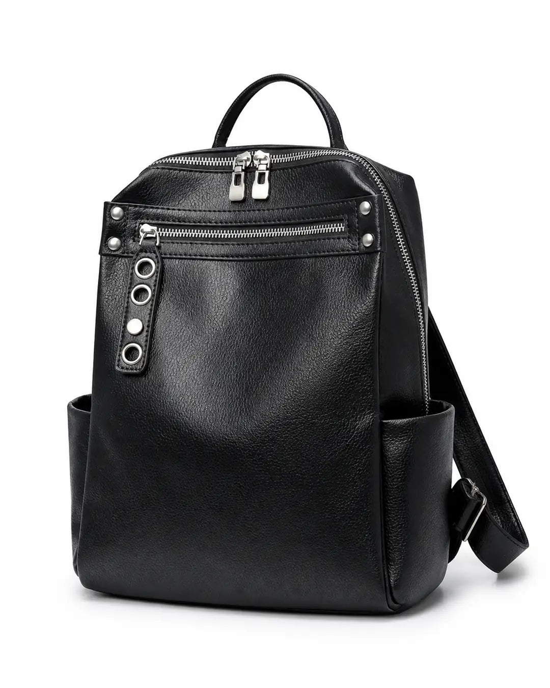 Mochila feminina de couro preta Lorien em vista frontal, com bolso frontal com zíper, detalhe decorativo metálico e alça de mão.