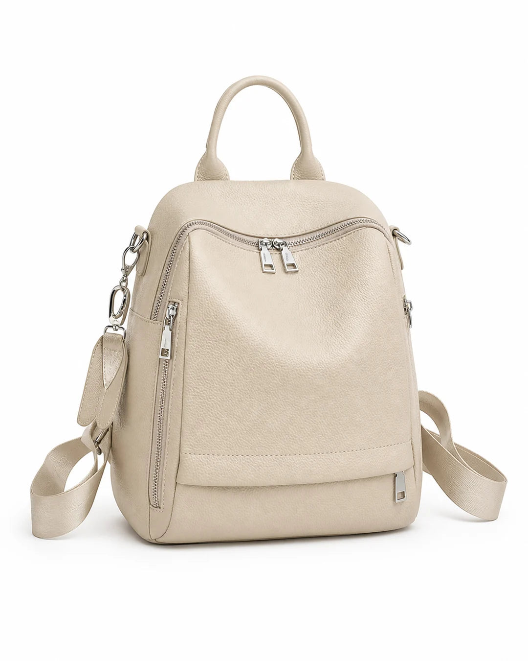 Mochila feminina de couro bege Serelle em vista frontal angulada, evidenciando os bolsos externos, os zíperes metálicos e o formato estruturado.