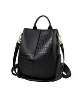 Mochila feminina de couro preta Elvienne em vista frontal sobre fundo branco, com acabamento texturizado e ferragens douradas.